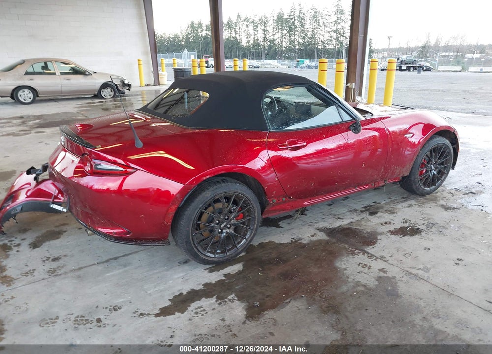 2024 MAZDA MX-5 MIATA CLUB VIN: JM1NDAC70R0606307