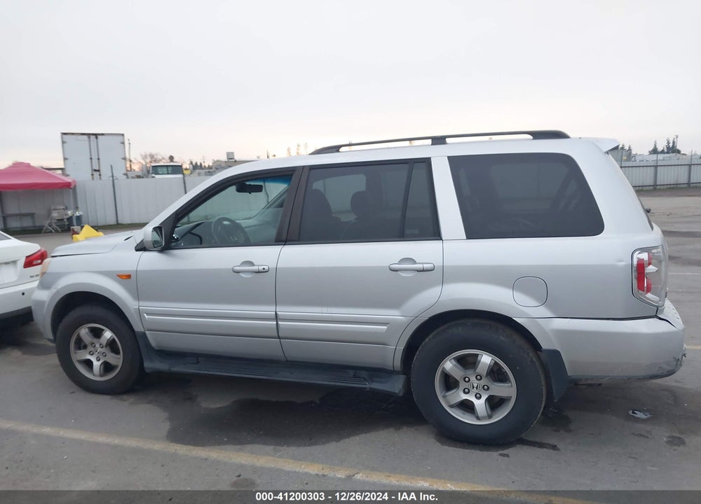 2006 HONDA PILOT EX-L VIN: 2HKYF18696H547392