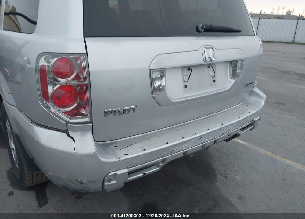 2006 HONDA PILOT EX-L VIN: 2HKYF18696H547392