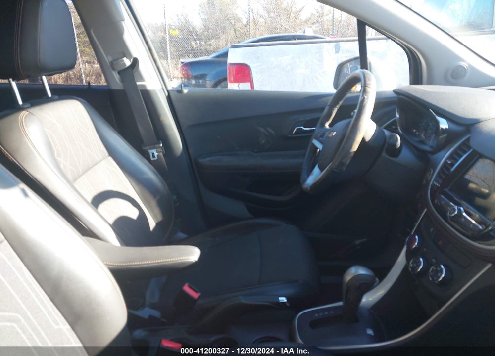 2018 CHEVROLET TRAX LT VIN: KL7CJLSB2JB716590