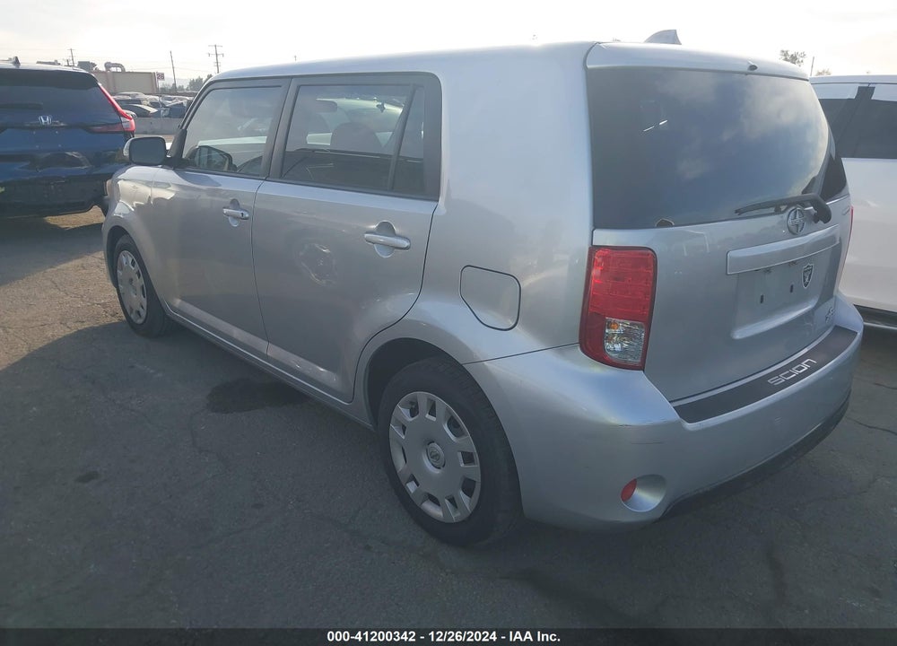 2015 SCION XB VIN: JTLZE4FE7FJ067415