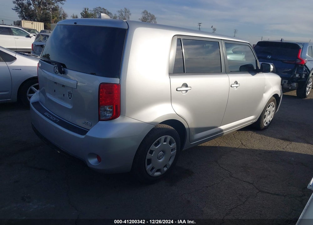 2015 SCION XB VIN: JTLZE4FE7FJ067415