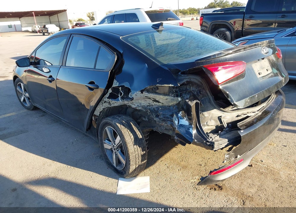 2018 KIA FORTE S VIN: 3KPFL4A72JE175895