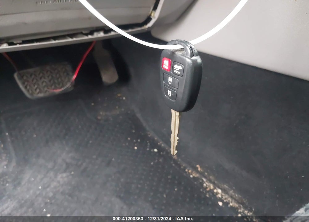 2012 TOYOTA CAMRY LE VIN: 4T4BF1FK2CR157808