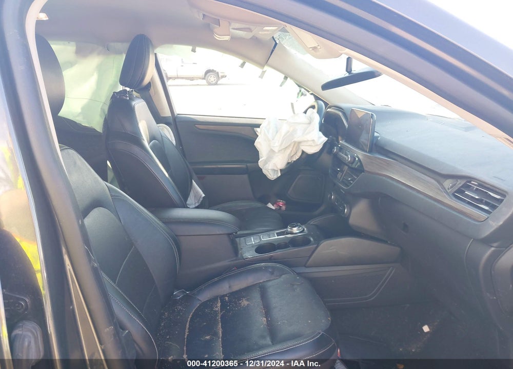 2020 FORD ESCAPE TITANIUM VIN: 1FMCU9J93LUB24971