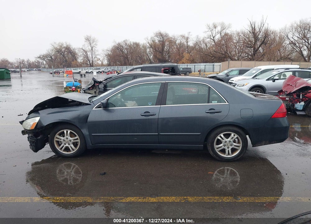 2007 HONDA ACCORD 2.4 EX VIN: 1HGCM56757A159718