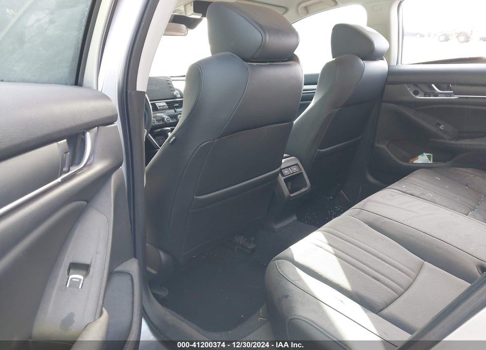 2022 HONDA ACCORD VIN: 1HGCV1F43NA039506