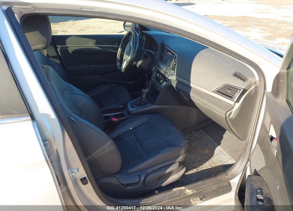 2017 HYUNDAI ELANTRA LIMITED VIN: 5NPD84LF2HH124562