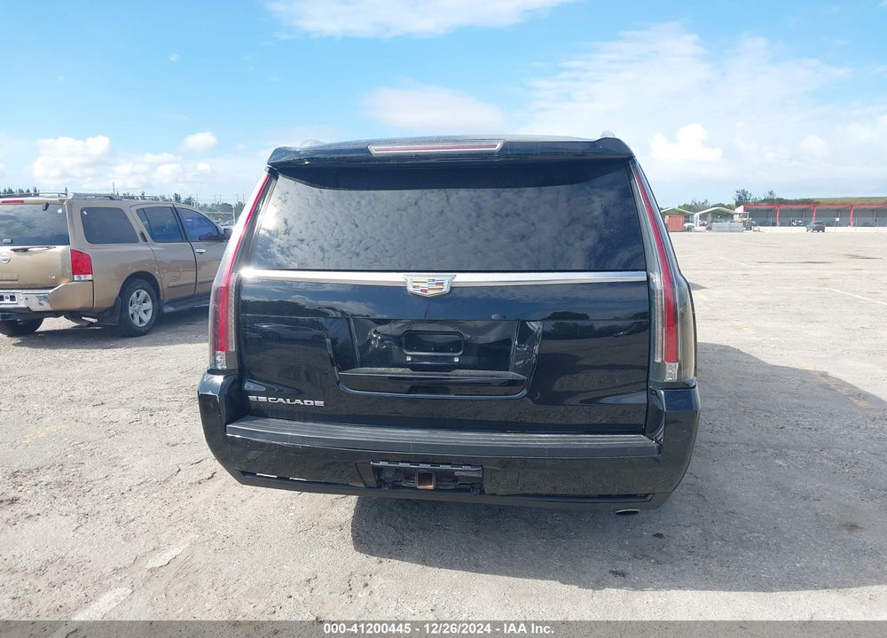 2015 CADILLAC ESCALADE ESV LUXURY VIN: 1GYS3SKJ8FR721022