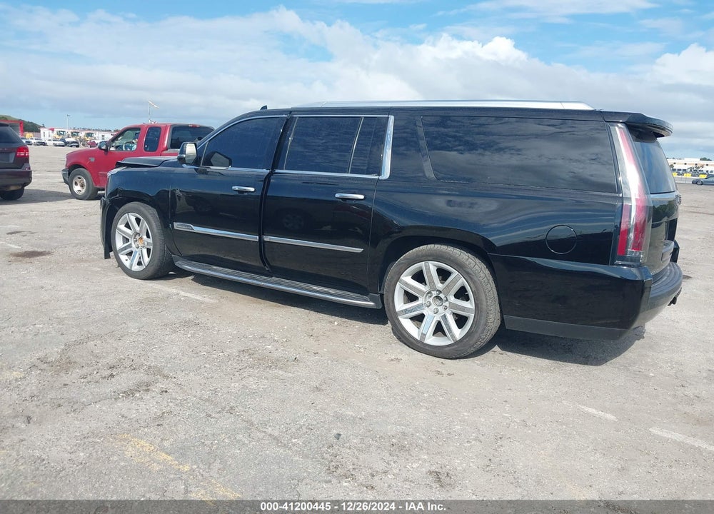 2015 CADILLAC ESCALADE ESV LUXURY VIN: 1GYS3SKJ8FR721022
