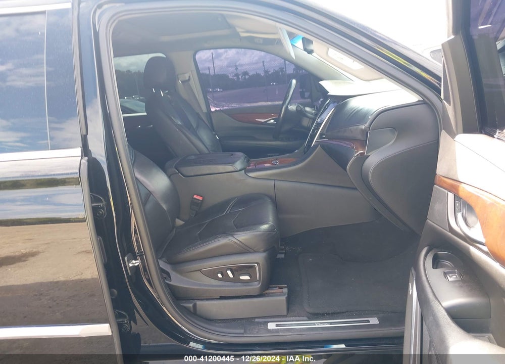 2015 CADILLAC ESCALADE ESV LUXURY VIN: 1GYS3SKJ8FR721022