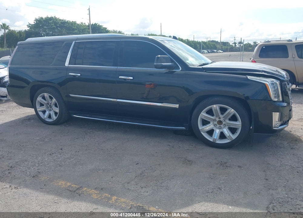 2015 CADILLAC ESCALADE ESV LUXURY VIN: 1GYS3SKJ8FR721022