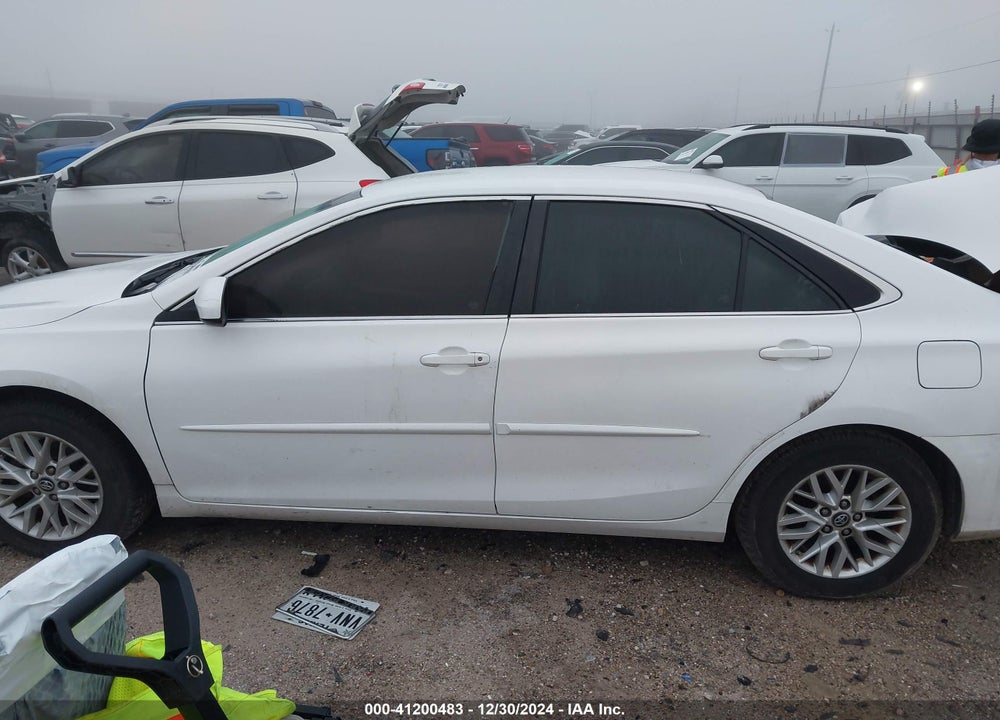 2017 TOYOTA CAMRY VIN: 4T1BF1FK8HU324075