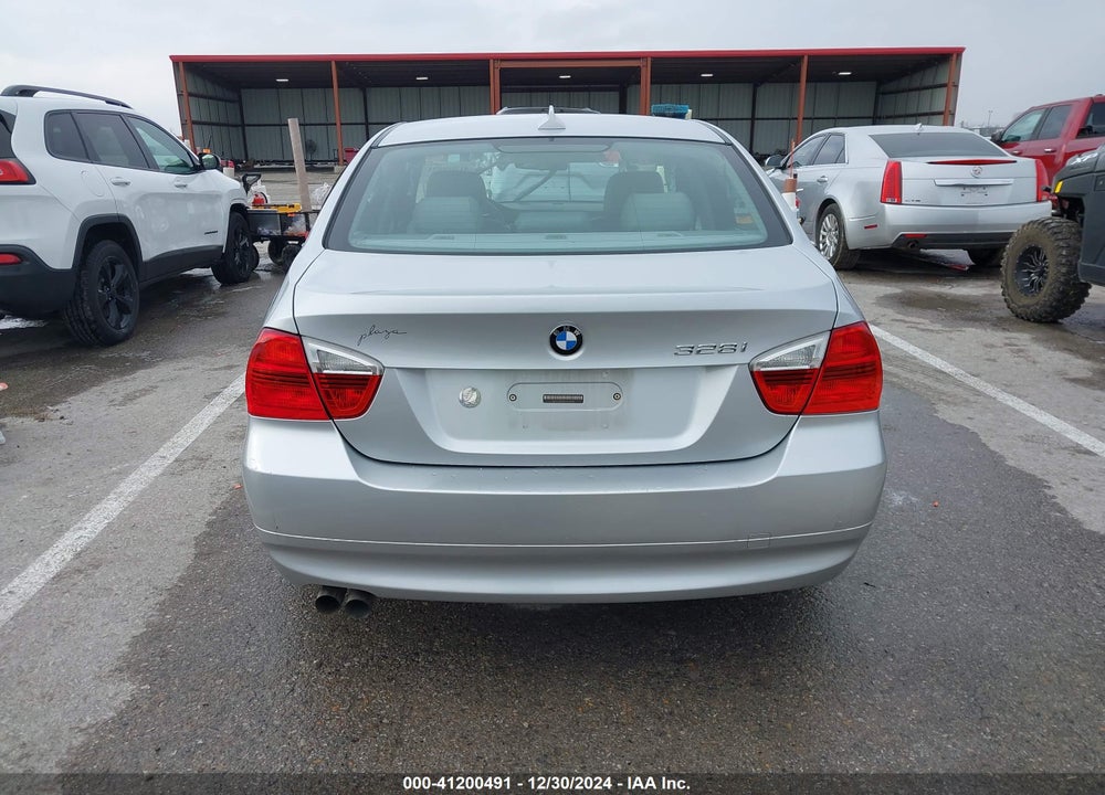 2007 BMW 328I VIN: WBAVA33587KX73340