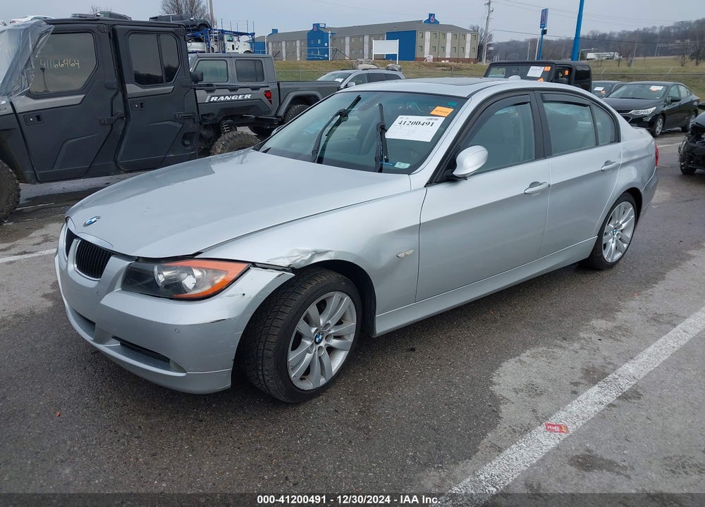 2007 BMW 328I VIN: WBAVA33587KX73340