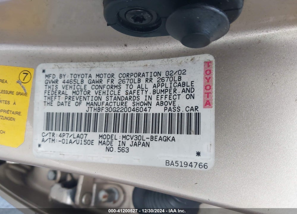 2002 LEXUS ES 300 VIN: JTHBF30G220046047