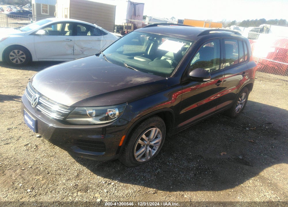 2016 VOLKSWAGEN TIGUAN S VIN: WVGAV7AX7GW603072