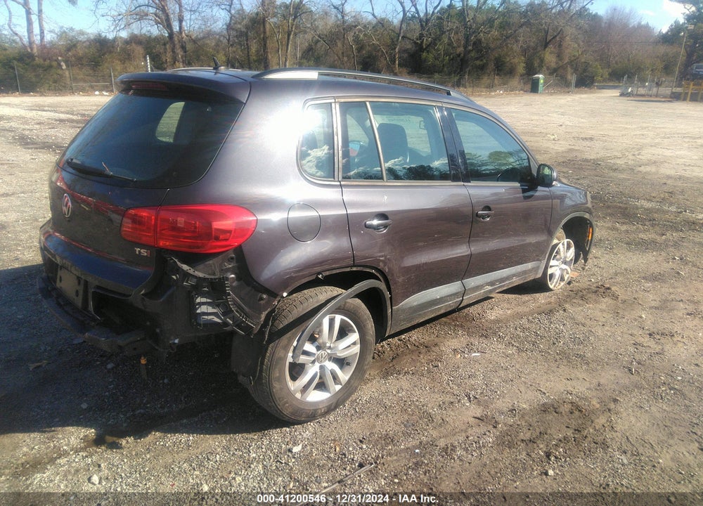 2016 VOLKSWAGEN TIGUAN S VIN: WVGAV7AX7GW603072