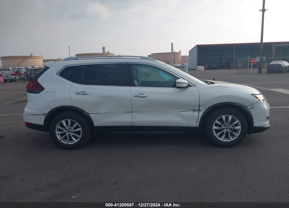 2018 NISSAN ROGUE SV VIN: 5N1AT2MT4JC746197
