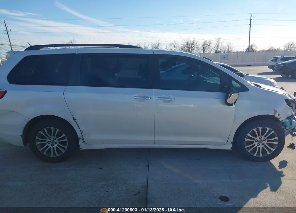 2019 TOYOTA SIENNA XLE 8 PASSENGER VIN: 5TDYZ3DC4KS986437