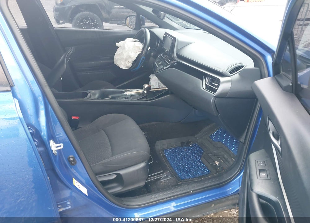 2018 TOYOTA C-HR XLE VIN: NMTKHMBX7JR035540
