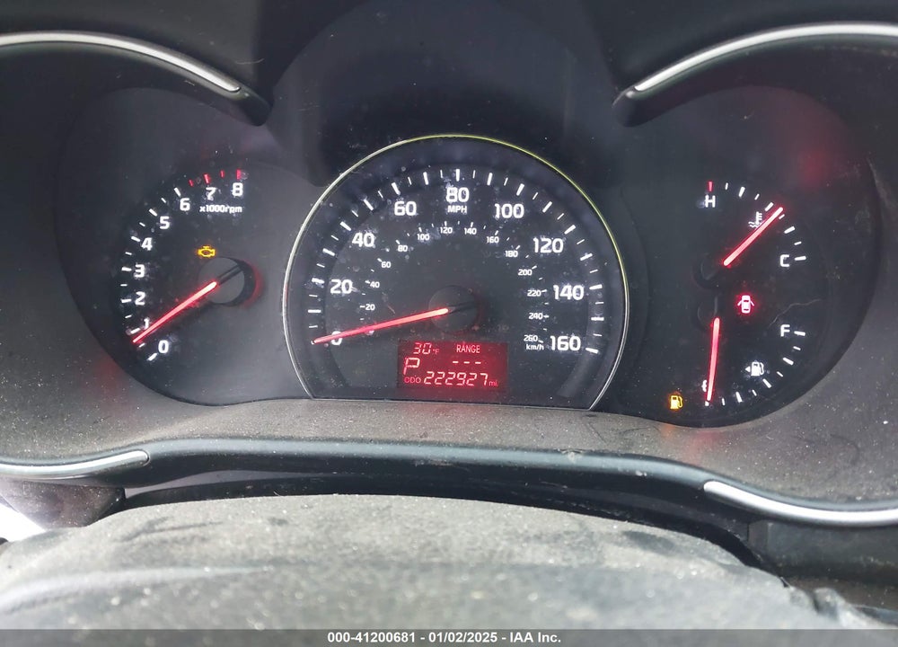 2015 KIA SORENTO LX VIN: 5XYKTDA68FG656024