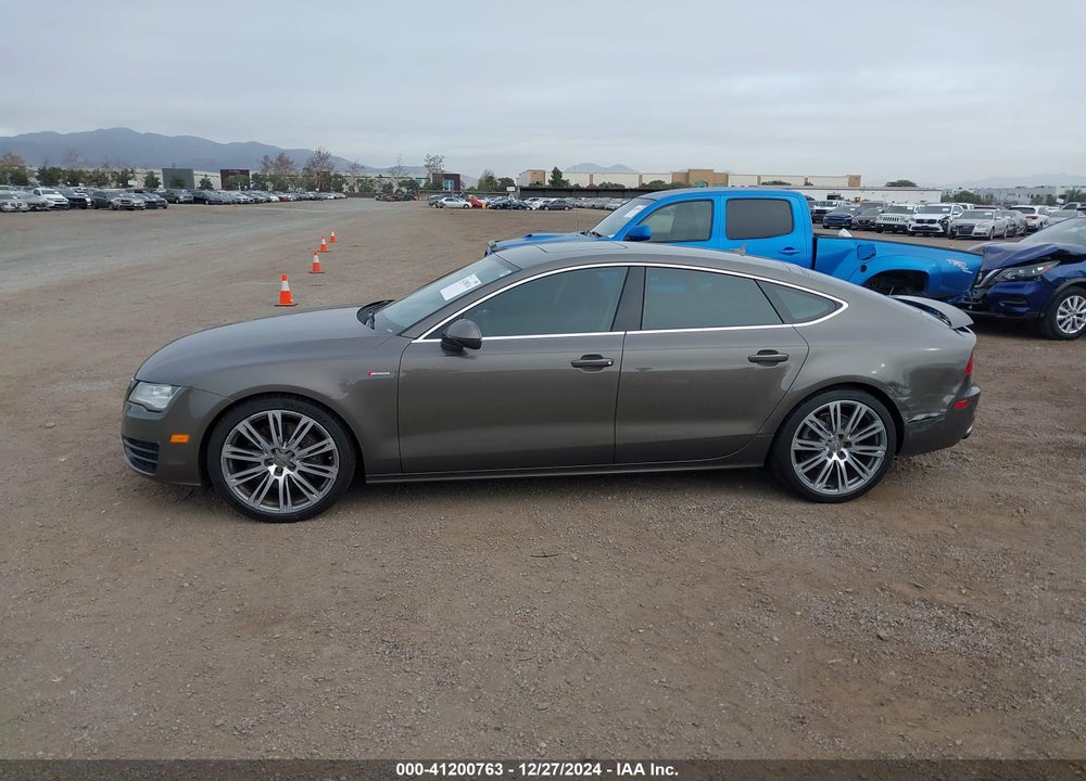 2013 AUDI A7 3.0T PREMIUM VIN: WAUYGAFC0DN084476