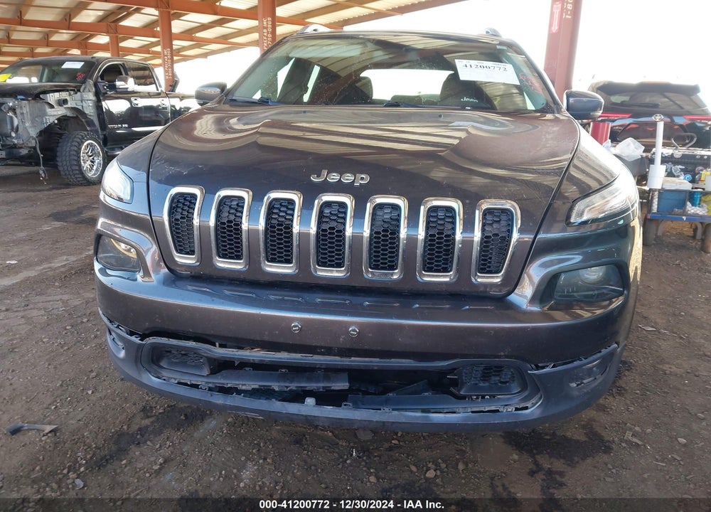 2017 JEEP CHEROKEE VIN: 1C4PJLCS2HW572478