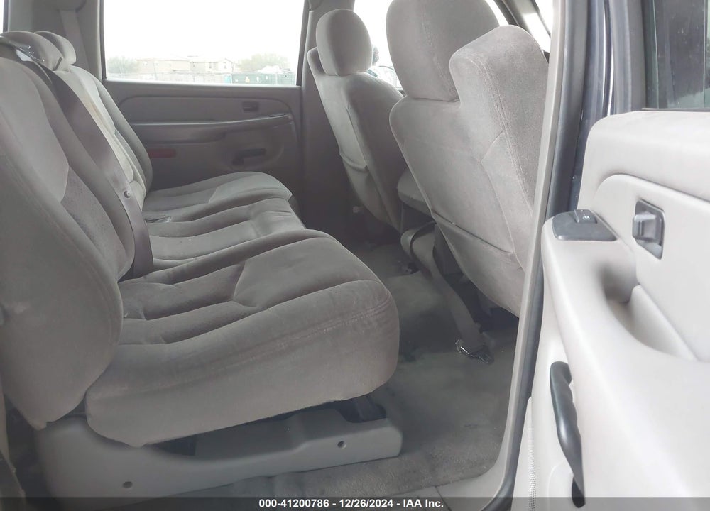 2004 CHEVROLET SUBURBAN 1500 LS VIN: 1GNEC16Z34J133058
