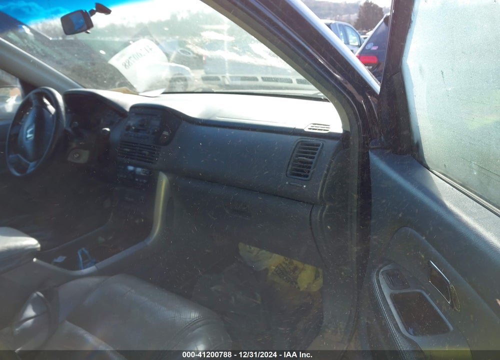 2005 HONDA PILOT EX-L VIN: 5FNYF18655B015893