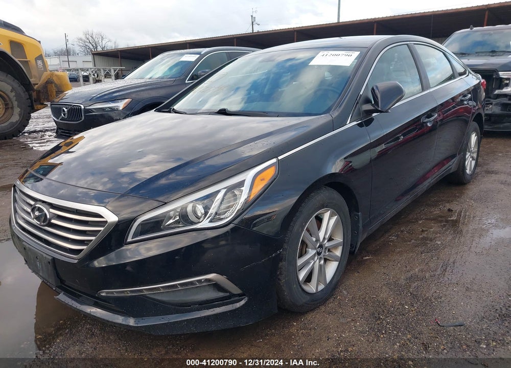 2015 HYUNDAI SONATA SE VIN: 5NPE24AF7FH213324