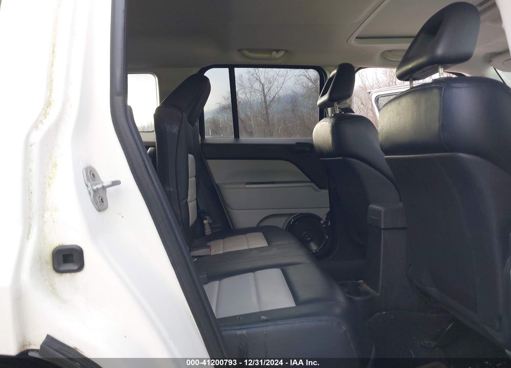 2007 JEEP PATRIOT LIMITED VIN: 1J8FF48W27D316472