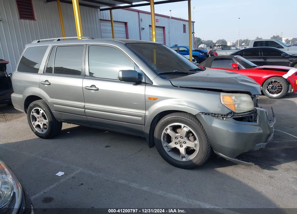 2007 HONDA PILOT EX-L VIN: 5FNYF28797B005725