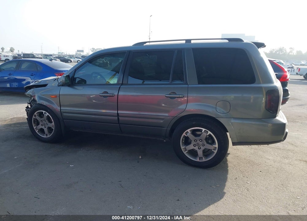 2007 HONDA PILOT EX-L VIN: 5FNYF28797B005725