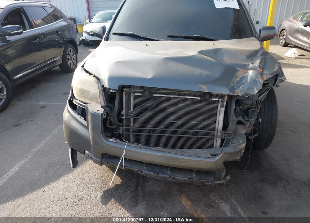 2007 HONDA PILOT EX-L VIN: 5FNYF28797B005725