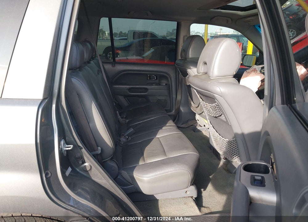 2007 HONDA PILOT EX-L VIN: 5FNYF28797B005725