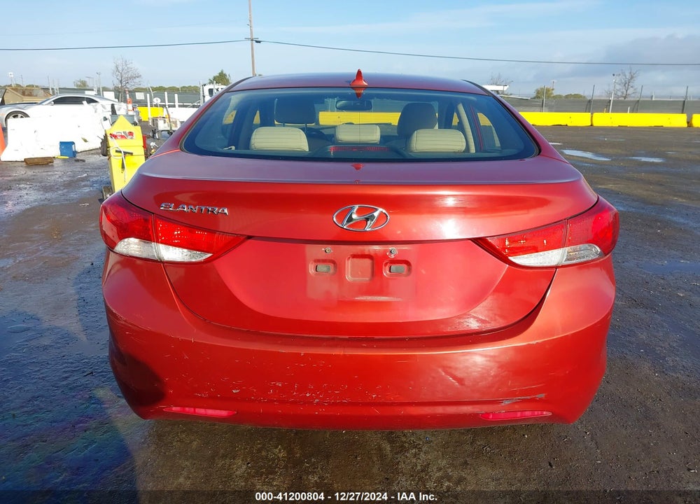 2013 HYUNDAI ELANTRA GLS VIN: KMHDH4AE8DU800924