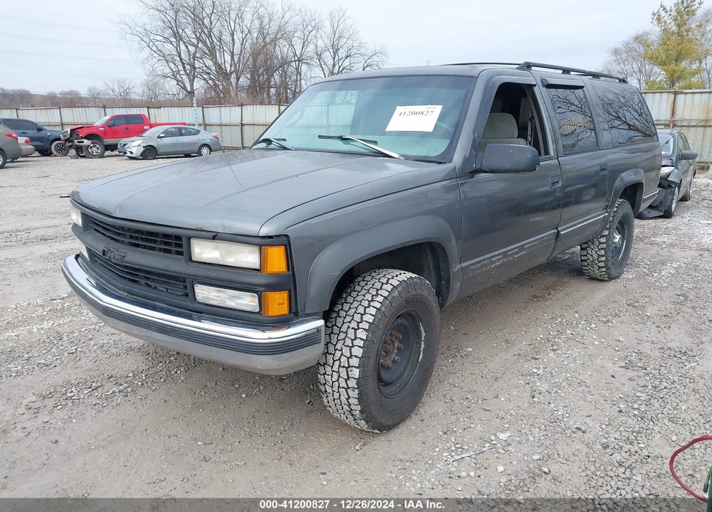1999 CHEVROLET SUBURBAN 2500 VIN: 1GNGK26J3XJ425843