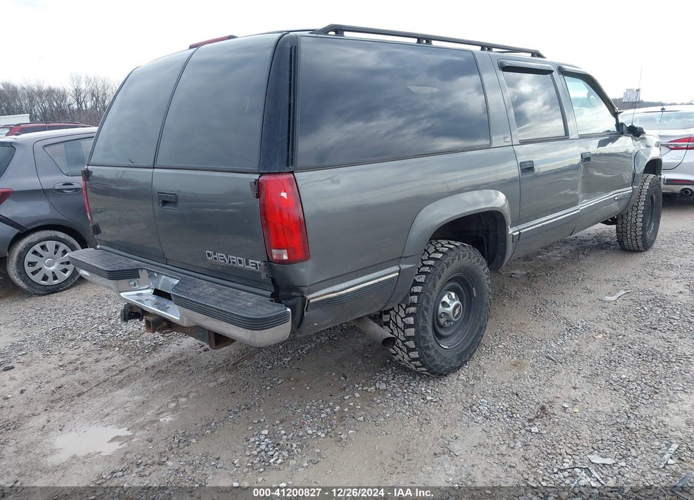 1999 CHEVROLET SUBURBAN 2500 VIN: 1GNGK26J3XJ425843