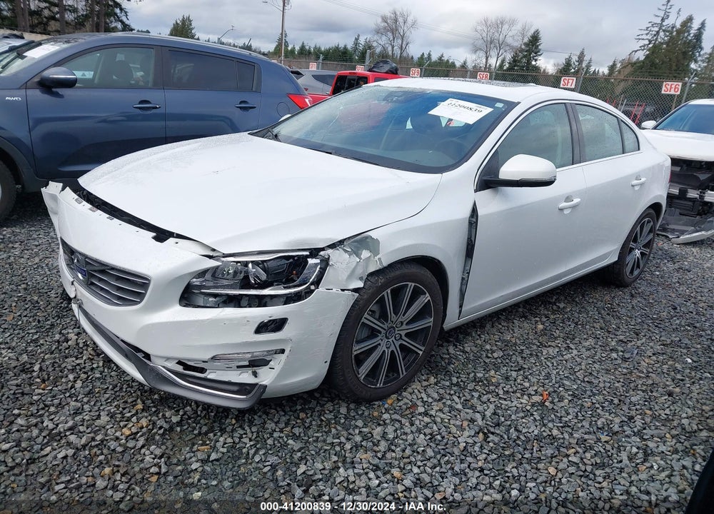 2017 VOLVO S60 INSCRIPTION T5 PLATINUM VIN: LYV402TM2HB196341