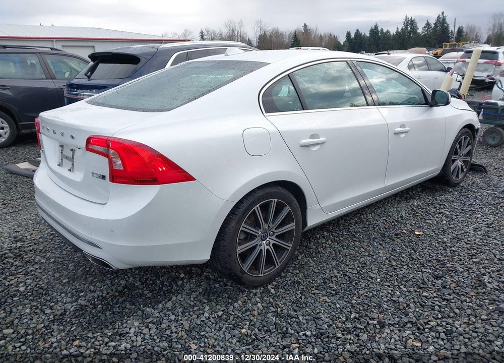2017 VOLVO S60 INSCRIPTION T5 PLATINUM VIN: LYV402TM2HB196341
