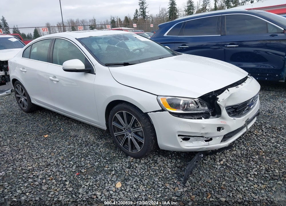 2017 VOLVO S60 INSCRIPTION T5 PLATINUM VIN: LYV402TM2HB196341