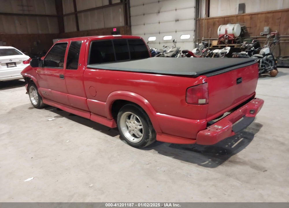 2000 CHEVROLET S-10 LS VIN: 1GCCS1951Y8217095