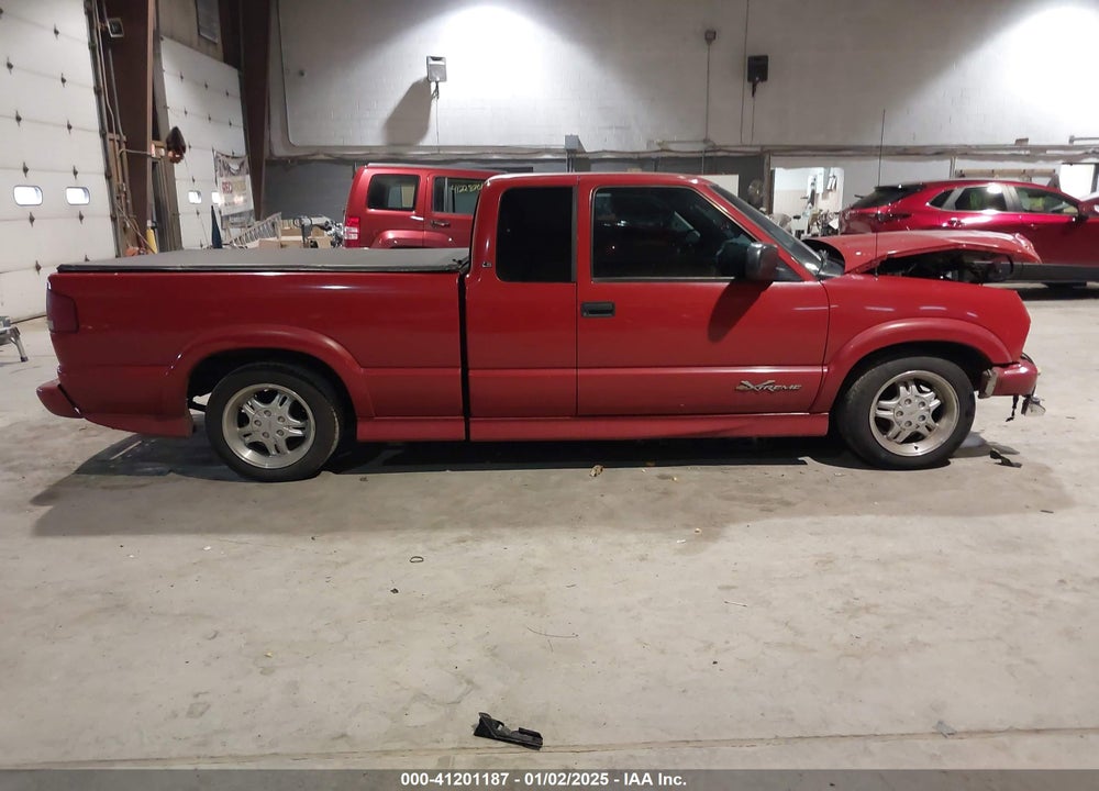 2000 CHEVROLET S-10 LS VIN: 1GCCS1951Y8217095