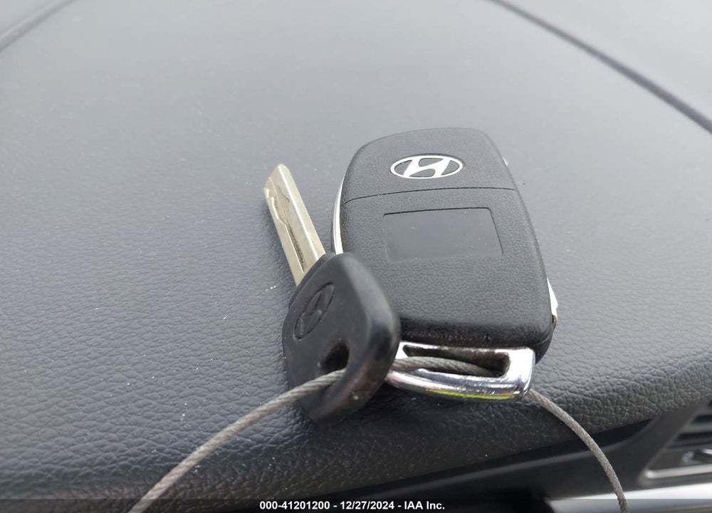 2015 HYUNDAI SONATA SE VIN: 5NPE24AF0FH214623