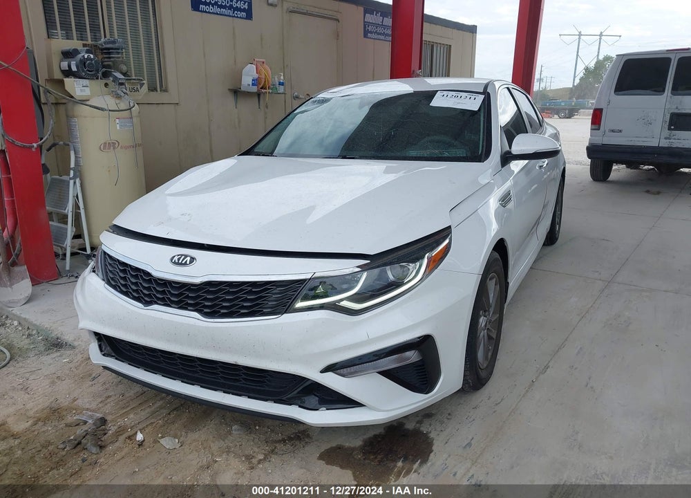 2020 KIA OPTIMA VIN: 5XXGT4L31LG427080