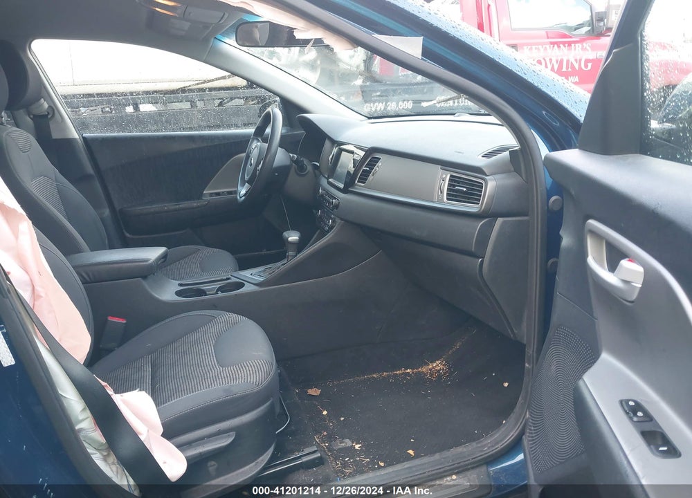 2017 KIA NIRO LX VIN: KNDCB3LC0H5100936