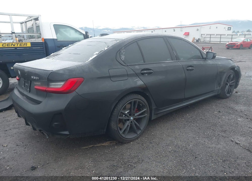 2024 BMW 330XI VIN: 3MW89FF05R8E82984