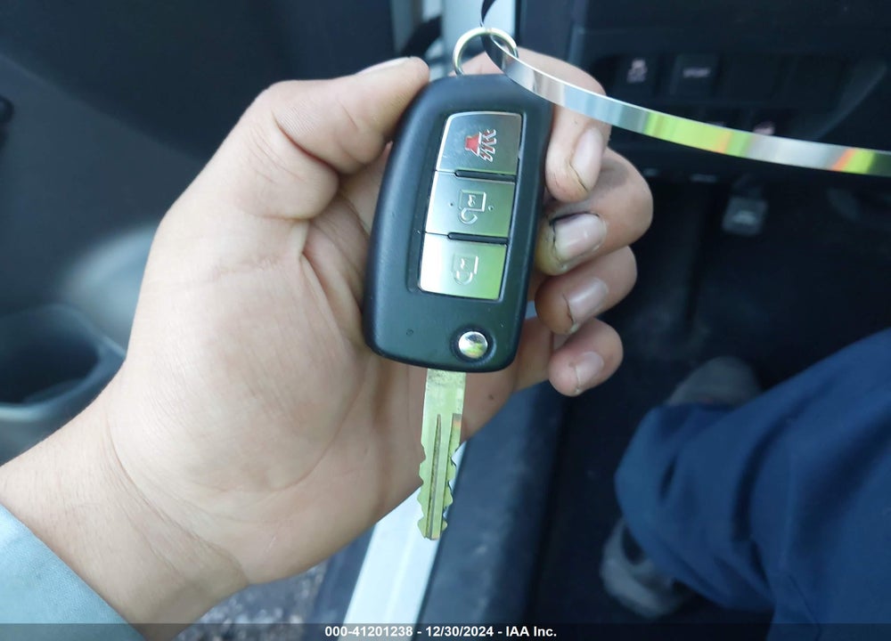 2016 NISSAN ROGUE S VIN: 5N1AT2MV5GC828806