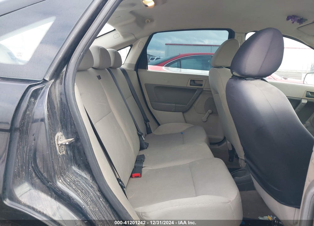2011 FORD FOCUS S VIN: 1FAHP3EN4BW120152
